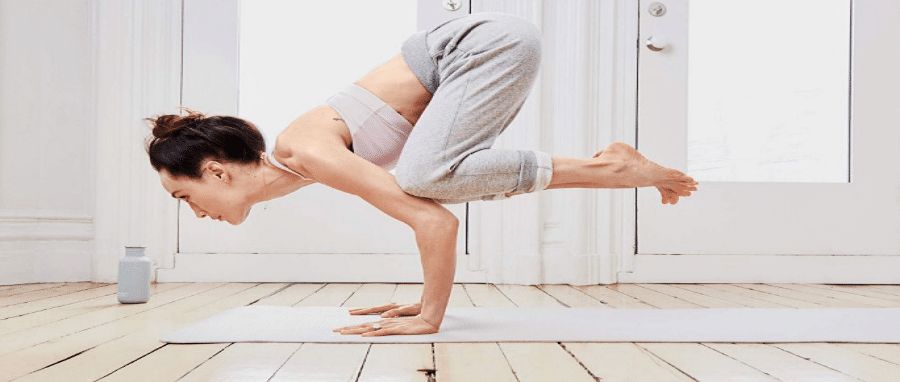 postura de hatha yoga